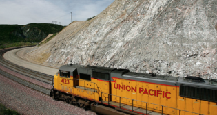 (Photograph Courtesy of Union Pacific and The Manufacturing Institute)