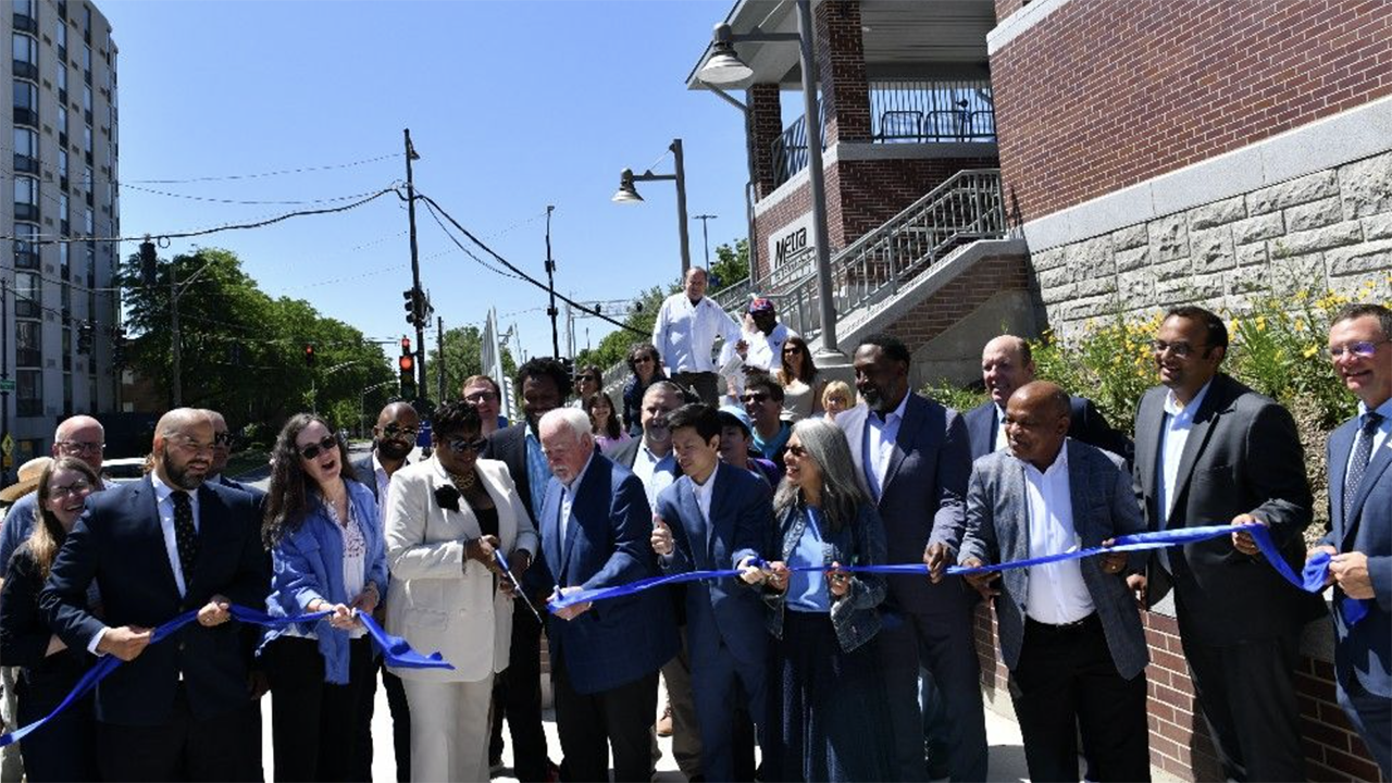 Metra, Union Pacific, state, and local officials cut the ribbon to officially open the new Peterson/Ridge Station in Chicago. (Metra Photograph)
